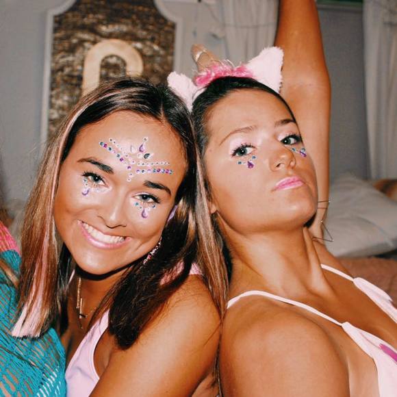 Meet your Posher, Kristen - Picture 1 of 1